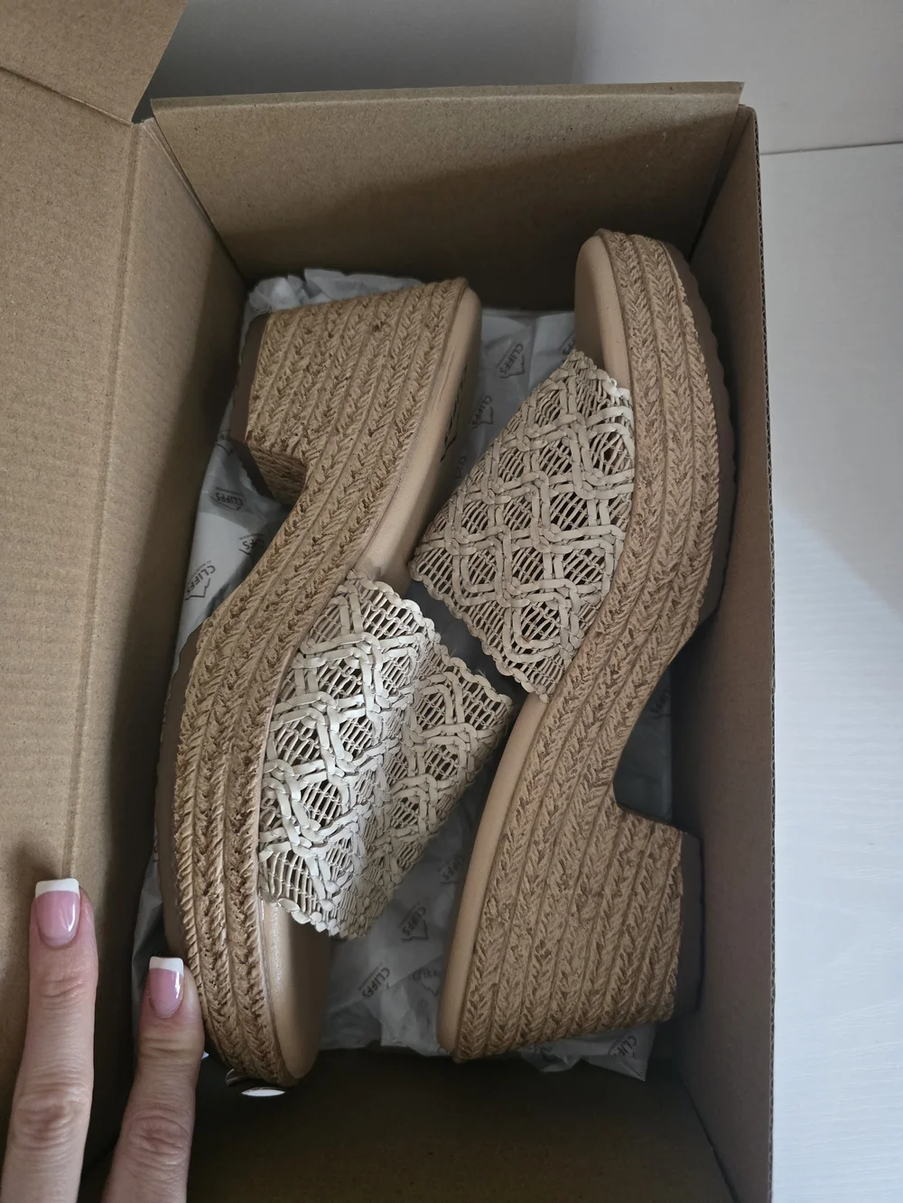 Women's Beige Woven Block Heel Sandals